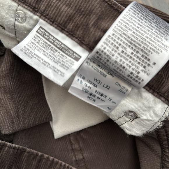 Levi’s Men's 511 Slim-Fit Corduroy Pants - Picture 6 of 6